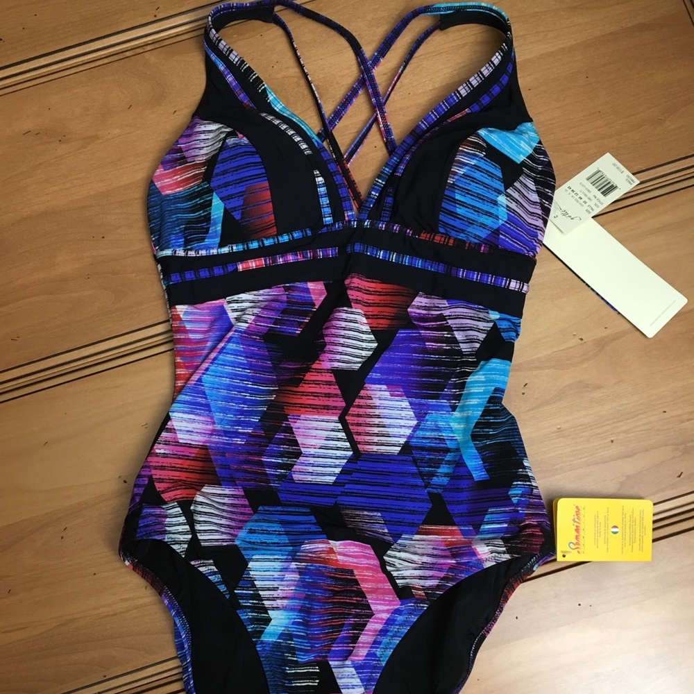 NWT Gottex Swimsuit. Size 10.